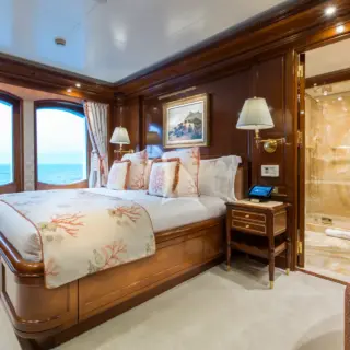 Main deck - Double cabin