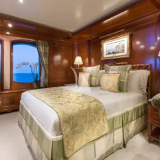 Main deck - VIP Cabin