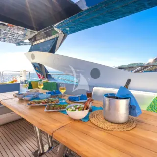 SUNDECK DINING