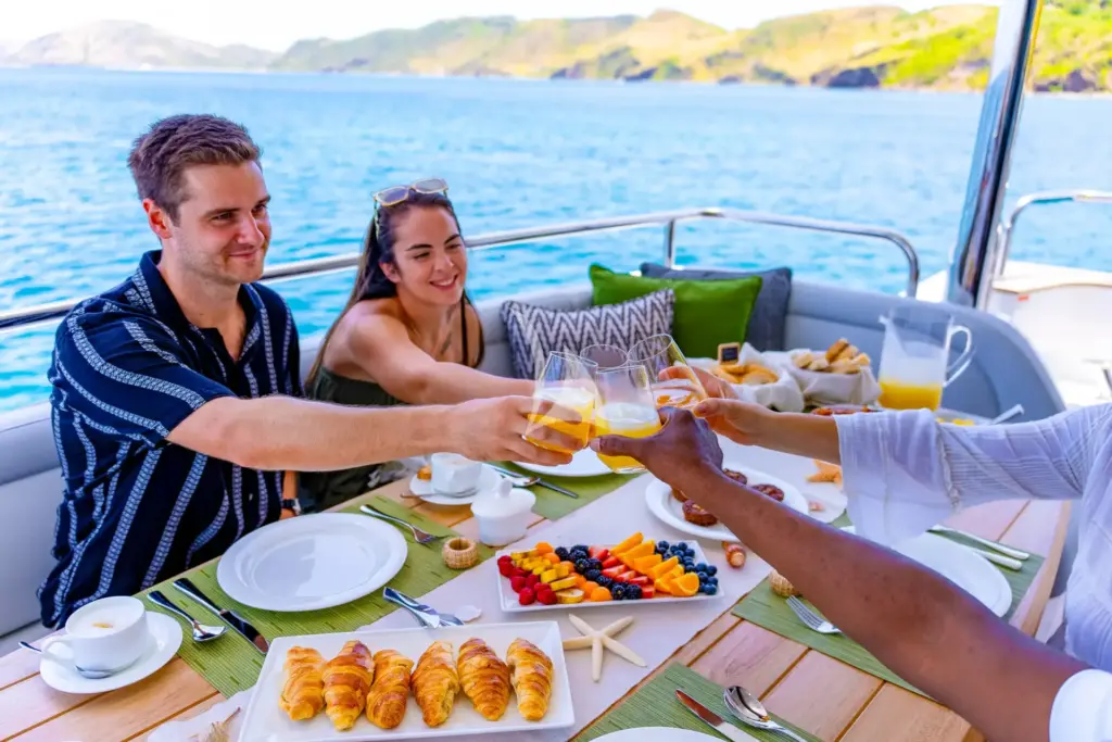 ACCIDENTAL SUCCESS II - MAIN DECK AFT