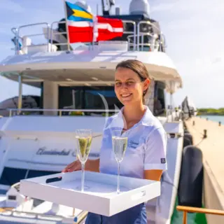 WELCOME DRINKS