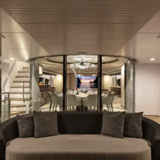 Sky deck aft - dining area