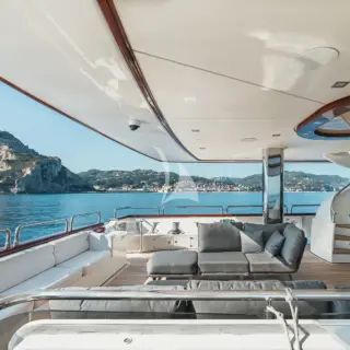 Main deck aft