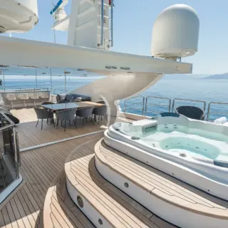 Sun deck 