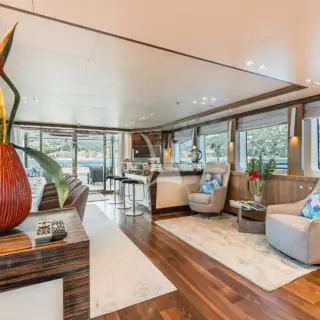 Main deck salon