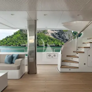 Panakeia - Main deck aft