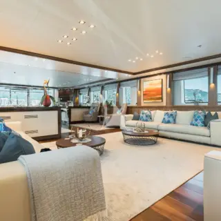 Main deck salon