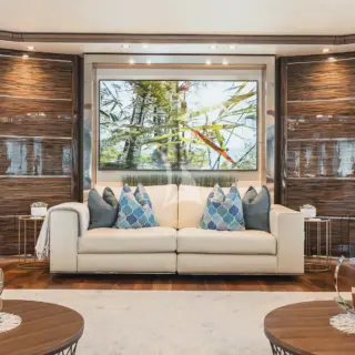 Main deck salon