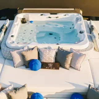 GEMAYA - Jacuzzi
