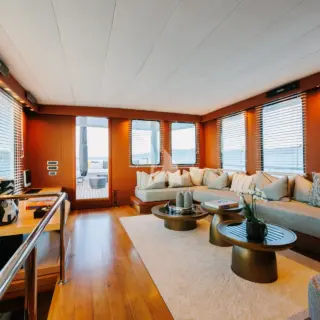 Upper deck salon
