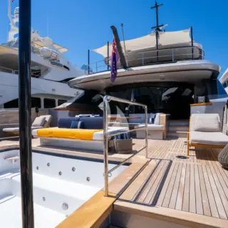 Main Deck Beach Club