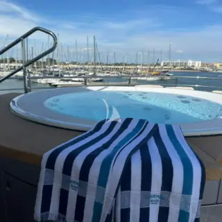 Jacuzzi