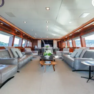 Main saloon lounge