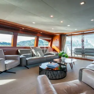 Main saloon lounge