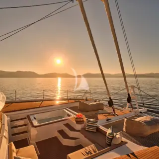 SUNMOON - Sunset from foredeck