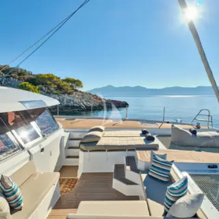 SUNMOON - Sitting area foredeck