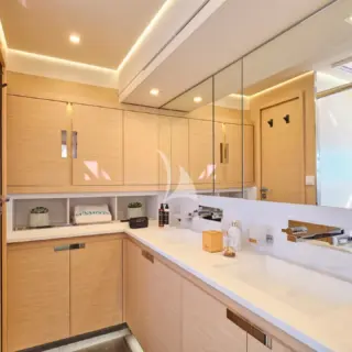 Master's Cabin Bathroom