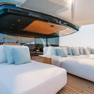 Bridge Deck Aft