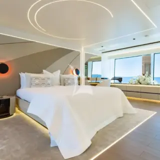 Primary Stateroom Main Deck