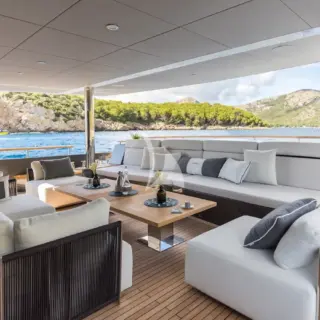 Main deck aft