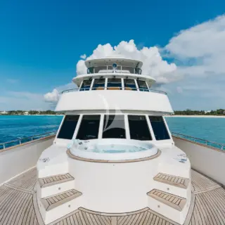 Foredeck Jacuzzi