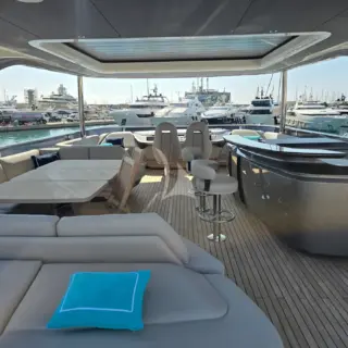 Flybridge