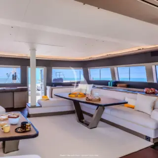 Main Saloon - Lucky You has bar version layout