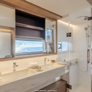 Master cabin bathroom