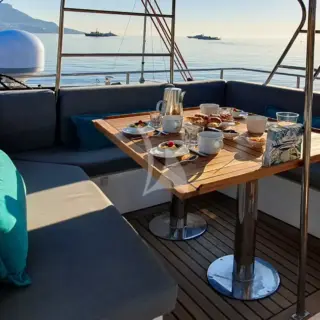 Dining on Flybridge