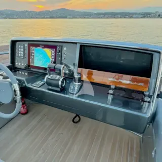 AMELIA - Image 7
