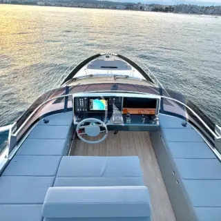 AMELIA - Image 10
