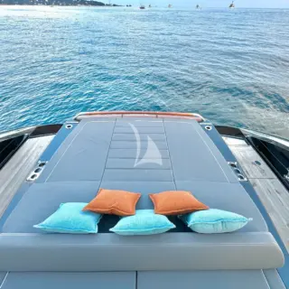 AMELIA - Image 11