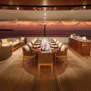 Upper Deck Dining