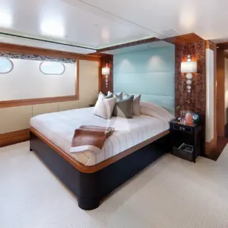 LADY BRITT - VIP Starboard Converted to Double