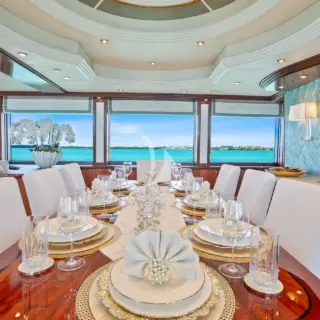 DINING PORT