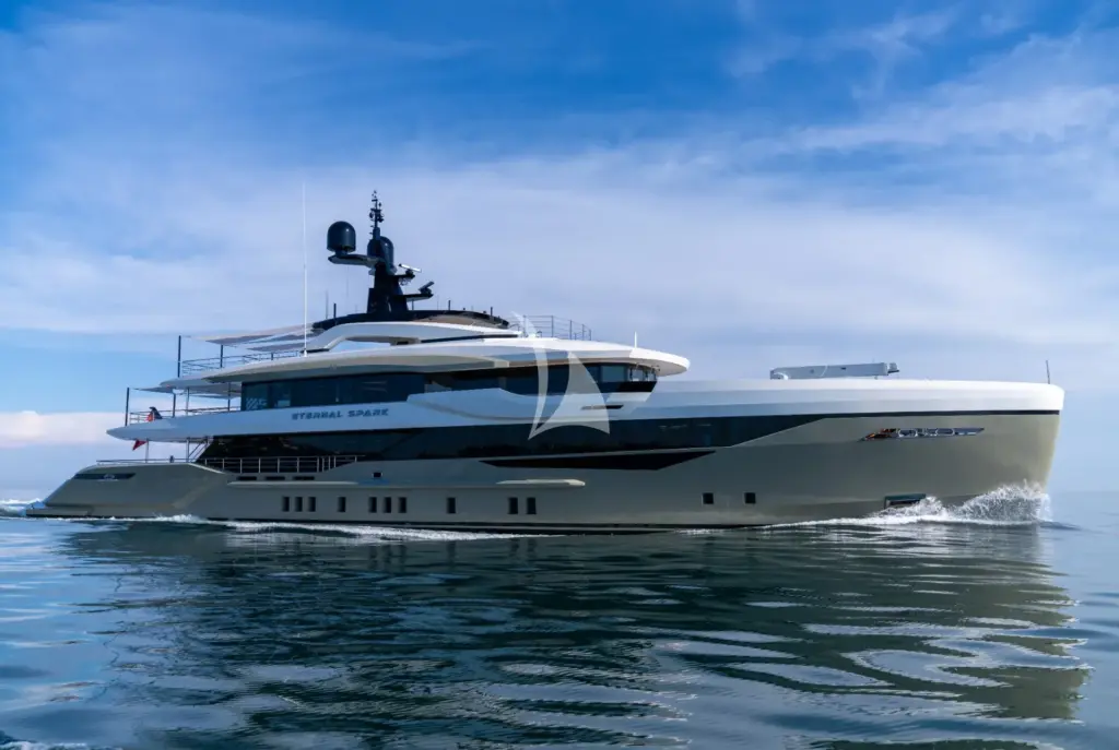 Eternal Spark - Exterior Profile - Cruising