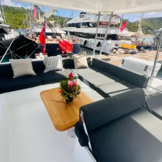 ELDAMAR - Fly bridge sitting area