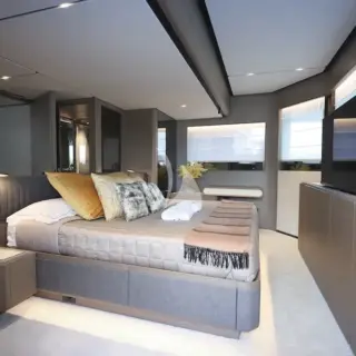 1 Vip Cabin