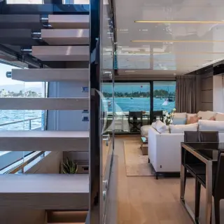 Living and stairs to the Fly