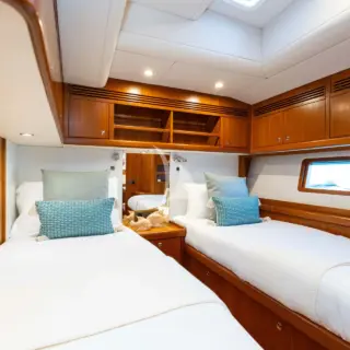 Guest cabin