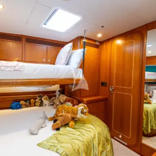Double bed - VIP cabin with extra pulman berth