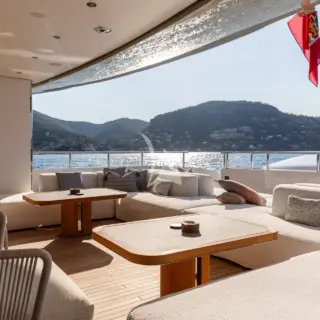 Main aft deck