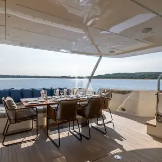 Bridge Deck Aft
