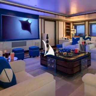 ALFA NERO - Upper deck salon in movie mode