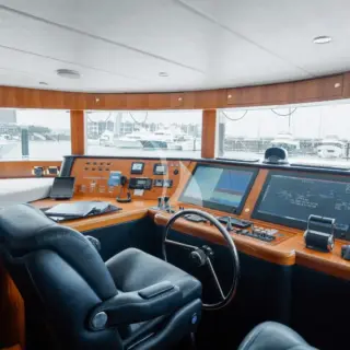 WW Raised Pilothouse