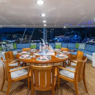 KING OF FUN - Skylounge Aft Deck 