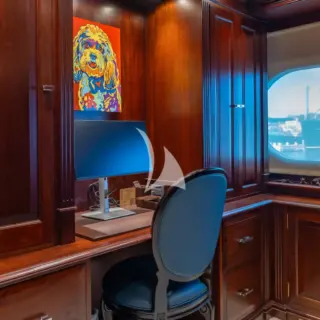 KING OF FUN - Master Stateroom Office