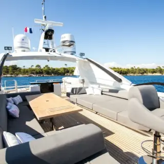 Flybridge