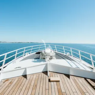 Main deck forward