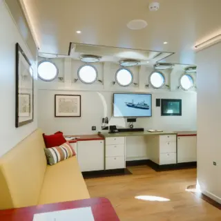 Lower deck master suite